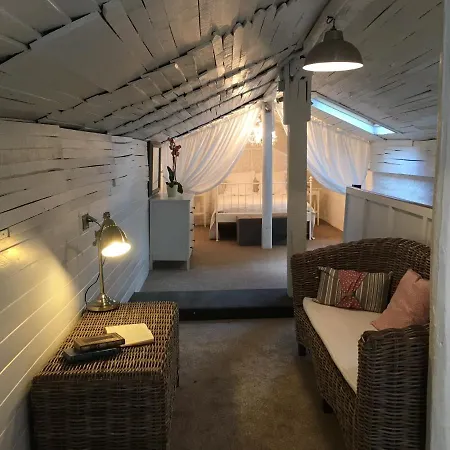 Le Logis De Holiday home