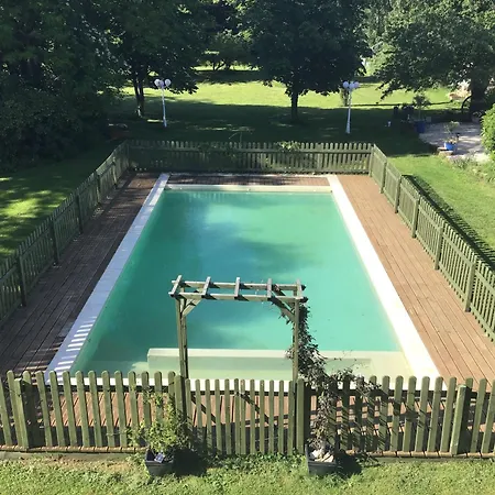 Le Logis De Holiday home Limalonges